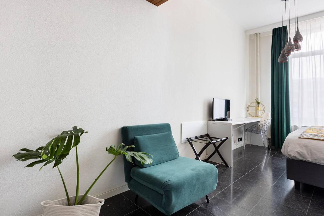 Riverview Studio In Historical Heart Of Antuérpia Exterior foto